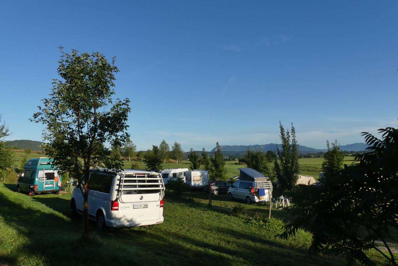 Pension Na Meji Pivka Bagian luar foto